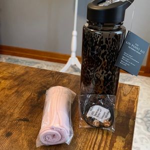 Victoria’s Secret “On Point” gym kit *NEW*